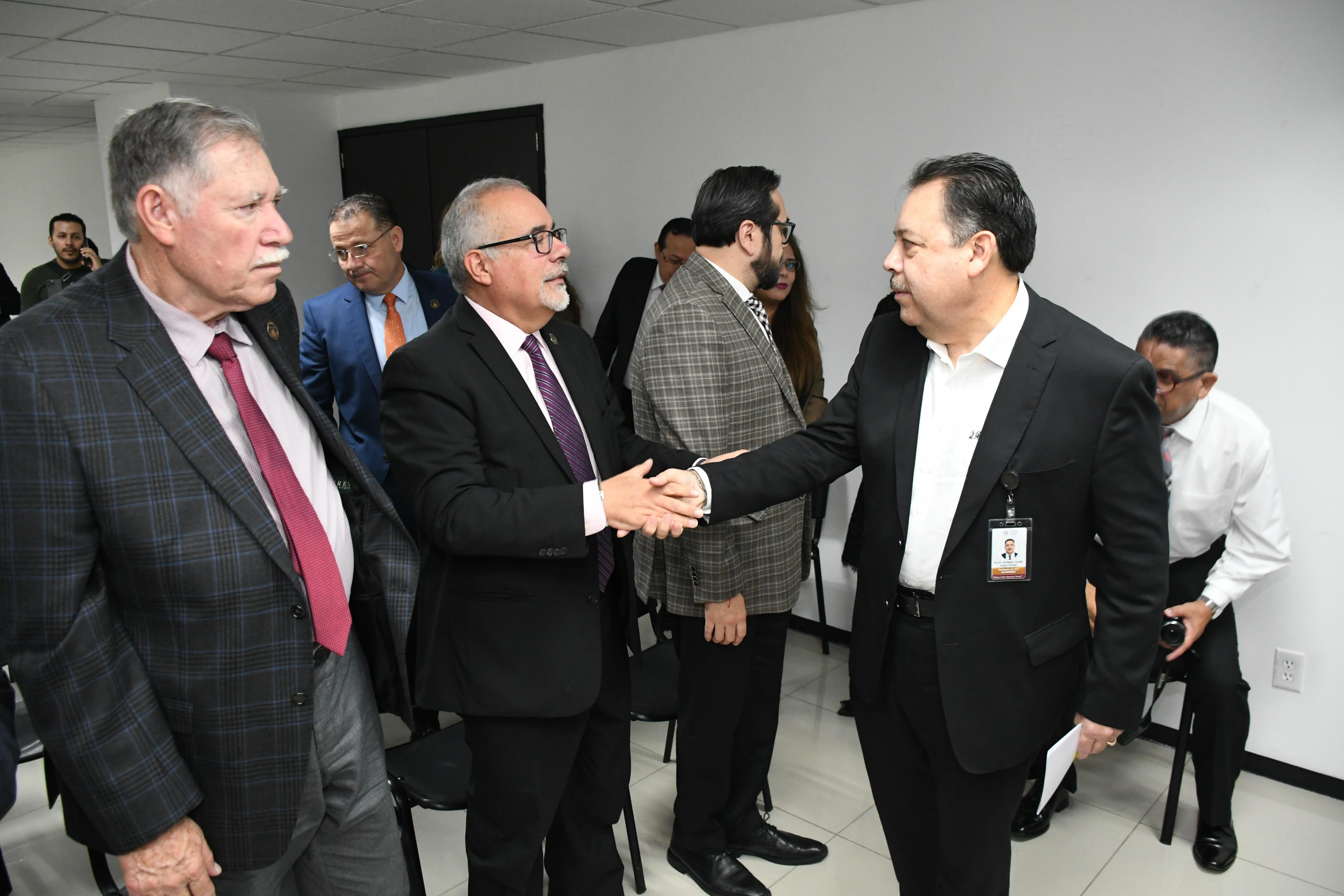 Inauguración de la Unidad Móvil de SuperISSSTE en el Tribunal Federal de Conciliación y Arbitraje